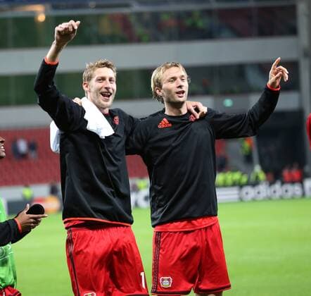 Leverkusen, Fussball, Herren, Champions League Qualifikation, Saison 2014 2015, Bayer 04 Leverkusen vs FC Kopenhagen, Rückspiel, 27.08.2014, BayArena Leverkusen, Stefan Kießling, Simon Rolfes, beide Bayer 04 Leverkusen, Schlussjubeln,