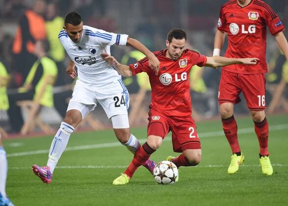 27.08.2014, Fussball, Saison 2014 15, UEFA Champions League Qualifikation, Bayer 04 Leverkusen - FC Kopenhagen 4:0 Gonzalo Castro (Bayer 04 Leverkusen), re., gegen Youssef Toutouh (FC Kopenhagen)