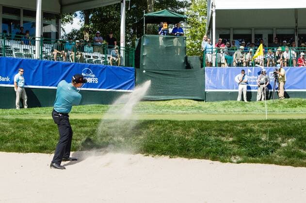 August 29, 2014: Hunter Mahan hits from the bunker oat the green on 17 during the first round of the Deutsche Bank Championship at TPC Boston in Norton, MA. GOLF: AUG 29 PGA Golf Herren - Deutsche Bank Championship - First Round Icon140829037 EDITORIAL USE ONLY