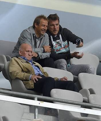 31.08.2014, Fussball 2.Bundesliga 2014 2015, 4.Spieltag, TSV 1860 München gegen SV Darmstadt 98, in der Allianz-Arena in München. USA Coach Jürgen Klinsmann und sein Assistent Andreas Herzog. 