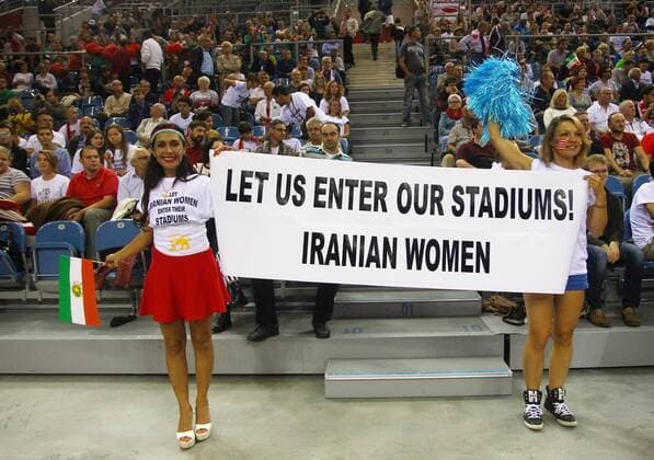 FOT MICHALxNOWAK NEWSPIX.PL CRACOW , CRACOW ARENA 02.09.2014 VOLLEYBALL MEN FIVB MEN S VOLLEYBALL WORLD CHAMPIONSHIP POLAND 2014 ROUND I POOL D - IRAN SUPPORTERS FANS OF IRAN GIRLS WITH TRANSPARENT LET US ENTER OUR STADIUM IRANIAN WOMEN MICHALxNOWAK NEWSPIX.PL --- Newspix.pl  140902MIN037