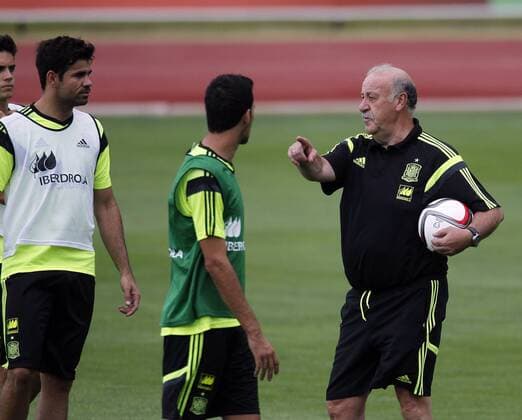 Spanish national team training session. In this picture, Vicente Del Bosque and Diego Costa. xBEATRIZxGUZMANx 