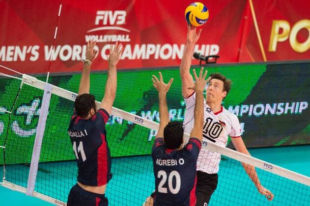 05.09.2014, Spodek, Kattowitz Volleyball, FIVB Volleyball Men s World Championship 2014, Deutschland (GER) vs. Tunesien (TUN) Block Doppelblock Ismail Moalla ( 11 TUN), Omar Agrebi ( 20 TUN) - Angriff Jochen Schöps Schoeps ( 10 GER)