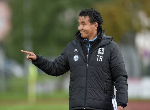 05.09.2014, Fussball 2.Bundesliga 2014 2015, Testspiel in Wörgl (Österreich): TSV 1860 München - Club Nacional (Paraguay). Trainer Ricardo Moniz (1860 München). 