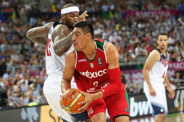 BARCELONA: DeMarcus Cousins, Gustavo Ayon - FIBA Basketball WM 2014, Mexiko vs. USA. 