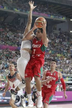 USA s Derrick Rose (l) and Mexico s Jorge Gutierrez during 2014 FIBA Basketball World Cup Round of 16 match.September 6,2014.  (20140906108)