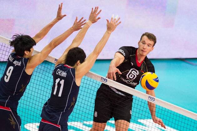 07.09.2014, Spodek, Kattowitz Volleyball, FIVB Volleyball Men s World Championship 2014, Deutschland (GER) vs. Korea (KOR) Block Doppelblock Seung-Suk Kwak ( 9 KOR), Min-Ho Choi ( 11 KOR) - Angriff Denis Kaliberda ( 6 GER)