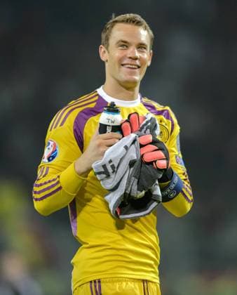 Deutschlands Torwart Manuel Neuer jubelt nach dem Spiel. 7. September 2014: Dortmund, Fussball EM-Qualifikation: Deutschland - Schottland.