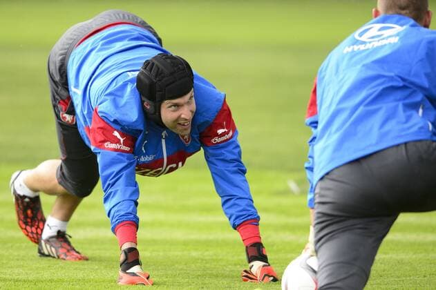 Petr Cech of Czech Republic pictured during the training before the Czech Republic vs Netherlands qualification match for football European Cup, Prague, Czech Republic, September 8, 2014. (CTKxPhoto MichalxKamaryt) CTKPhotoOF201409081347201  kmt 10