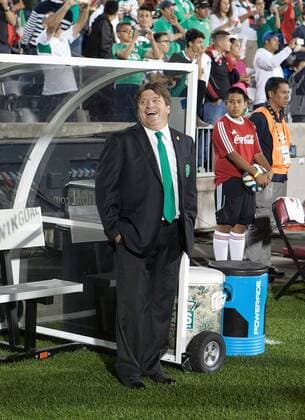 Sept. 9, 2014 - Commerce City, Colorado, U.S - Mexican National Team Coach MIGUEL HERRERA, center, is all smiles before the start of the match during the 1st. half at Dicks Sporting Goods Park Tuesday night . Mexico beats Bolivia 1-0 in an Int l Friendly match. Soccer 2014 - Mexico beats Bolivia 1-0 - ZUMAav4_