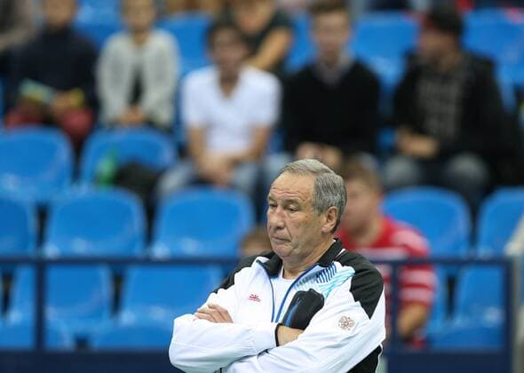 ITAR-TASS: MOSCOW, RUSSIA. SEPTEMBER 12, 2014. Shamil Tarpishchev, president of the Russian Tennis Federation, looks on during a Davis Cup Group 1 Europe Africa second round play-off match at Moscow s Olympiysky Sports Complex.  RE14F1C1