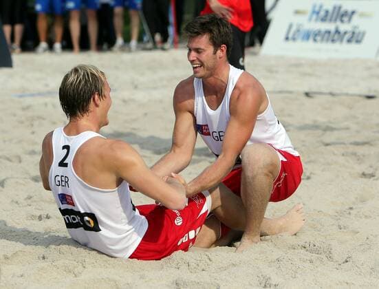 Stuttgart Volleyball Stuttgart Beach Open 2014 Finale, v.l. Philipp Bergmann und Malte Stiel gewinnen das Finale