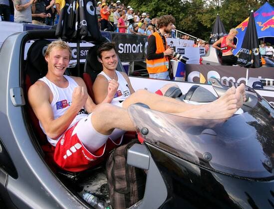 Stuttgart Volleyball Stuttgart Beach Open 2014 Finale, v.l. Philipp Bergmann und Malte Stiel jubeln über ihren Sieg