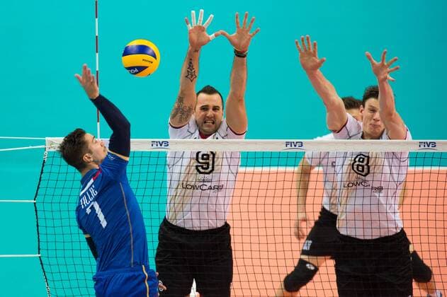 16.09.2014, Spodek, Kattowitz Volleyball, FIVB Volleyball Men s World Championship 2014, 3. Runde, Deutschland (GER) vs. Frankreich (FRA) Angriff Kevin Tillie ( 7 FRA) - Block Doppelblock Georg György Gyoergy Grozer ( 9 GER), Marcus Böhme Boehme ( 8 GER)