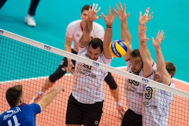 16.09.2014, Spodek, Kattowitz Volleyball, FIVB Volleyball Men s World Championship 2014, 3. Runde, Deutschland (GER) vs. Frankreich (FRA) Angriff Antonin Rouzier ( 4 FRA) - Block Dreierblock Georg György Gyoergy Grozer ( 9 GER), Tim Broshog ( 15 GER), Sebastian Schwarz ( 3 GER)