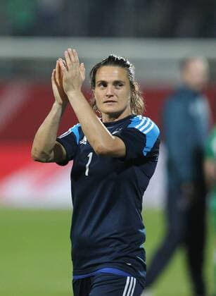 Nadine Angerer ( Deutschland ) nach dem Sieg Deutschland vs.Irland, Fussball, WM Qualifikationsspiel, 17.09.2014 EP_HLR