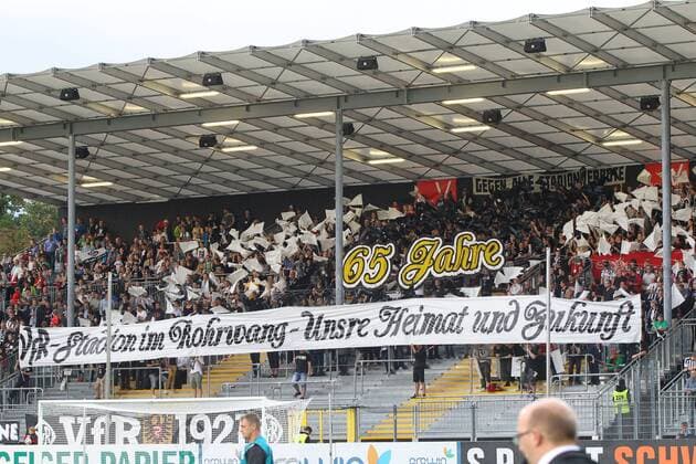 VfR Aalen Fans mit Banner VfR Aalen , Fussball, 2.Bundesliga, 19.09.2014
