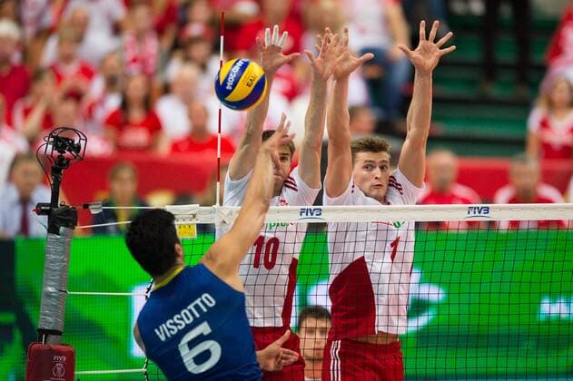 21.09.2014, Spodek, Kattowitz Volleyball, FIVB Volleyball Men s World Championship 2014, Finale, Polen (POL) vs. Brasilien (BRA) Angriff Leandro Visotto Neves ( 6 BRA) - Block Doppelblock Mariusz Wlazly ( 10 POL), Piotr Nowakowski ( 1 POL)