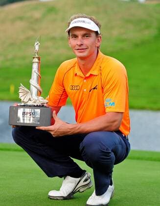 21.09.2014. Newport, Wales. ISPS Handa Wales Open Golf. Day 4. Joost Luiten claims his prize with trophy xJonxBromleyx  ActionPlus11562528
