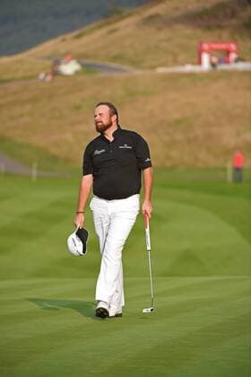 21.09.2014. Newport, Wales. ISPS Handa Wales Open Golf. Day 4. Shane Lowry realises he has lost the tournament by 1 shot xJonxBromleyx  ActionPlus11562518