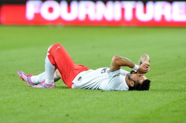 blessure Ezequiel Lavezzi (PSG) SM Caen vs Paris St. Germain - Ligue 1 - 24 09 2014 NLeGouicxFEP 