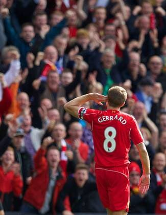PROPAGANDA20140928 Football - soccer: Barclays Premier League, Liverpool FC - Everton FC, Liverpool s captain Steven Gerrard celebrates scoring the first goal against Everton during the Premier League match at Anfield. (Hinweis: Verwendung nur in Deutschland, Österreich oder Schweiz - only Germany, Austria and Switzerland) xHOCHxZWEIx xPropagandax 