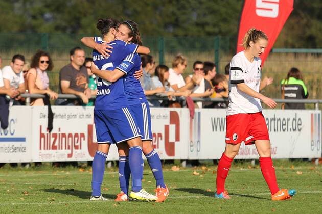 v.li.: Ilaria Mauro (SC Sand), , Fussball, Rebekah Ashley Stott (SC Sand), Jubel, Torjubel, Torerfolg, celebrate the goal, goal, celebration, Jubel über das Tor, optimistisch, Action, Aktion, Allianz Frauen-Bundesliga, SC Sand - SC Freiburg, xozx