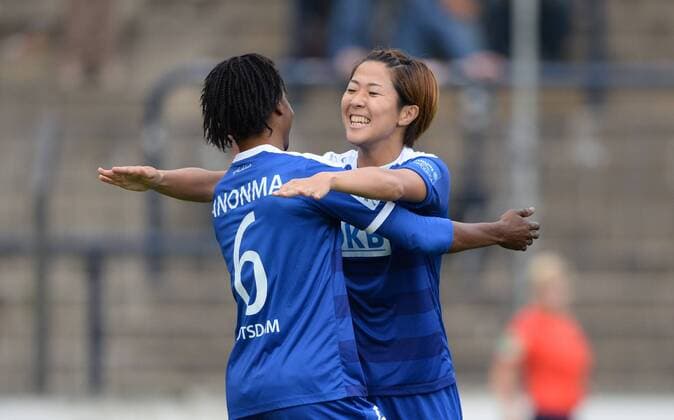 Genoveva Anonma und Asano Nagasato (re., Pot), Jubel, Fussball, Allianz Frauen-Bundesliga, 1. FFC Turbine Potsdam - TSG 1899 Hoffenheim, xjkx