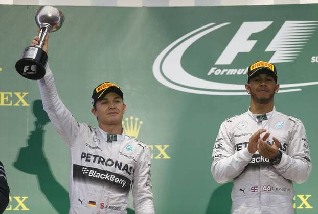 Motorsports: FIA Formula One World Championship 2014, Grand Prix of Japan, 6 Nico Rosberg (GER, Mercedes AMG Petronas F1 Team), 44 Lewis Hamilton (GBR, Mercedes AMG Petronas F1 Team), xHOCHxZWEIx