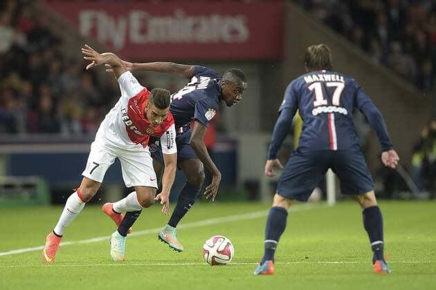 Blaise Matuidi (PSG) vs Nabil Dirar (Monaco) FOOTBALL : PSG vs Monaco - L1 - 05 10 2014 JBAutissier 