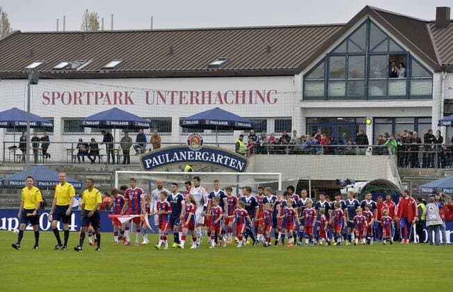 06.10.2014, Fussball, Freundschaftsspiel, Alpenbauer-Sportpark Unterhaching.Paulaner Cup 2014, 