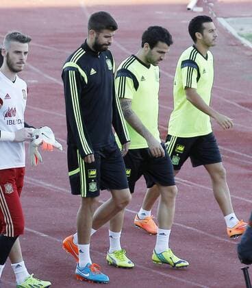 Spanish national team training session. In this picture, David De Gea, Gerard Pique, Cesc Fabregas and Pedro - Pedrito - Rodriguez . xANGELxRIVEROx 