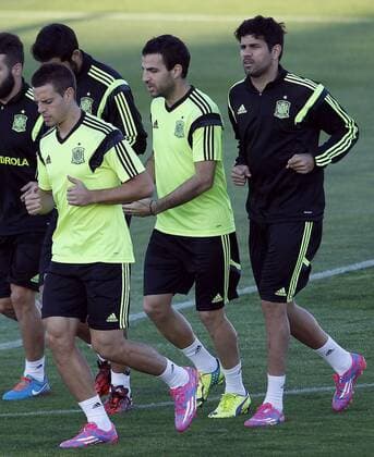 Spanish national team training session. In this picture, Cesar Azpilicueta, Cesc Fabregas and Diego Costa. xANGELxRIVEROx 