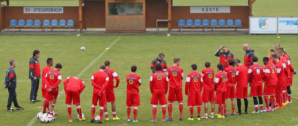 SOCCER - UEFA EURO 2016 quali, MDA vs AUT, preview STEGERSBACH,AUSTRIA,07.OCT.14 - SOCCER - UEFA European Championship 2016, qualification, OEFB international match, Moldova vs Austria, preview, training team AUT. Image shows the team.  CW3_9774