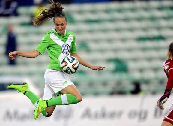 Football UEFA Womens Champions League Round 32 - 1st Leg 08.10.2014 Stabaek IF vs. VfL Wolfsburg Caroline Graham Hansen (26) - Wolfsburg 