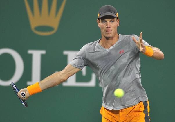 Tomas Berdych of the Czech Republic prepares in the second round of the men s singles during the 2014 Shanghai Rolex Masters tennis tournament in Shanghai, China, 8 October 2014  20141008_64827