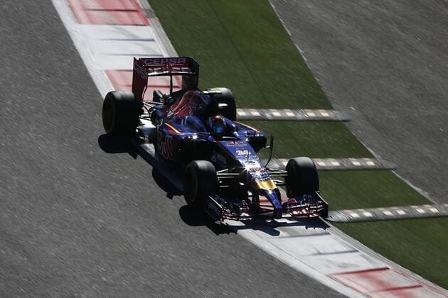 Motorsports: FIA Formula One World Championship 2014, Grand Prix of Russia, 26 Daniil Kvyat (RUS, Scuderia Toro Rosso), xHOCHxZWEIx