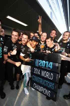 Motorsports: FIA Formula One World Championship 2014, Grand Prix of Russia, 44 Lewis Hamilton (GBR, Mercedes AMG Petronas F1 Team), Mercedes GP becomes 2014 World Constructors Champions xHOCHxZWEIx