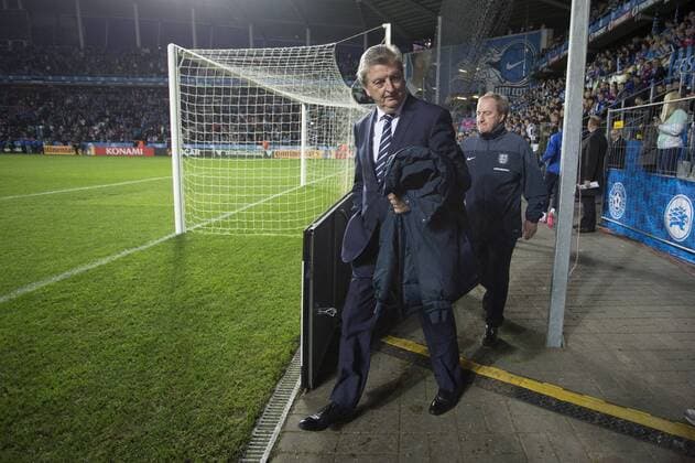 Roy Hodgson, England manager smiles towards fans - Estonia vs. England - UEFA Euro 2016 Qualifier - A. Le Coq Arena - Tallinn - 12 10 2014 Pic Philip Oldham Sportimage EDITORIAL USE ONLY. No use with unauthorised audio, video, data, fixture lists, club league logos or live services. Online in-match use limited to 120 images, no video emulation. No use in betting, games or single club league player publications.
