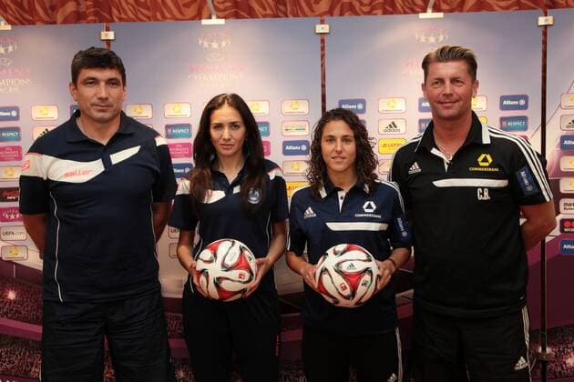 Frauenfußball. Pressekonferenz des 1. FFC Frankfurt am Mittwoch (16.10.2014) zum Rückspiel im Sechzehntelfinale der UEFA Champions League gegen WFC BIIK-Kazygurt. Von links: Trainer Kalian Petkov (WFC), Fatima Idiatulina (WFC), Veronica Boquete (1. FFC Frankfurt), Cheftrainer Colin Bell (1. FFC Frankfurt).