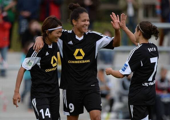 16.10.2014, xjhx, Fussball Champions League, 1.FFC Frankfurt - WFC BIIK-Kazygurt, v.l. Kozue Ando (1.FFC Frankfurt), Celia Sasic (1.FFC Frankfurt), Veronica Boquete (1.FFC Frankfurt) Torjubel, Goal celebration, celebrate the goal 4:0