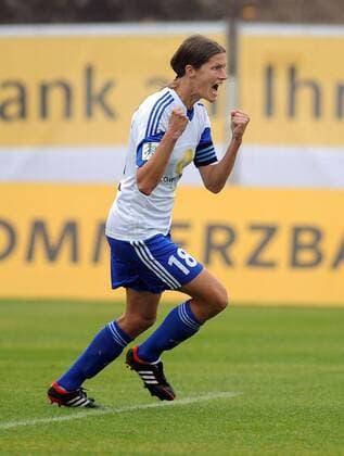 19.10.2014, xpsx, Fussball 1.Bundesliga Damen, 1.FFC Frankfurt - Bayer 04 Leverkusen, v.l. torjubel zum 1:0 für frankfurt torschützin Kerstin Garefrekes (1.FFC Frankfurt)