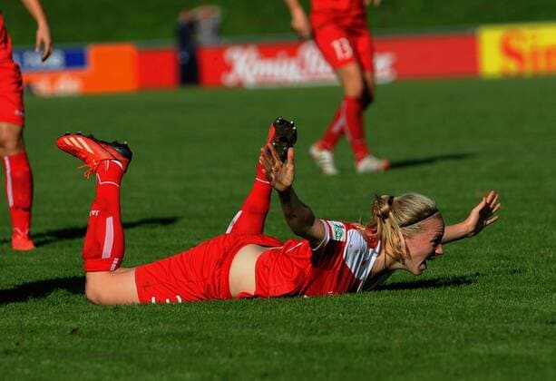 Pauline Bremer (Pot), Frust, Fussball, Allianz Frauen-Bundesliga, MSV Duisburg - 1.FFC Turbine Potsdam, xjkx