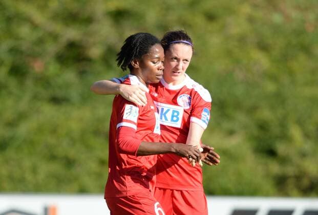 Genoveva Anonma (li., Pot) und Lisa Evans (re., Pot), Jubel, Fussball, Allianz Frauen-Bundesliga, MSV Duisburg - 1.FFC Turbine Potsdam, xjkx