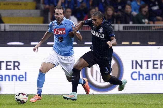 Serie A, Inter Mailand - SSC Neapel Gonzalo Higuain-Juan Jesus 