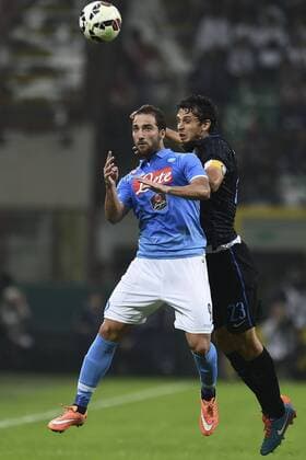Serie A, Inter Mailand - SSC Neapel Gonzalo Higuain-Andrea Ranocchia 