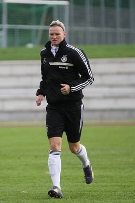 23.10.2014 Offenbach, Wiener Ring, DFB Training Deutsche Frauen-Nationalmannschaft vor dem Länderspiel Aktion Alexandra Popp (GER) Fussballerin des Jahres