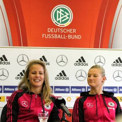 23.10.2014 Offenbach, Rathaus DFB Pressekonferenz Deutsche Frauen-Nationalmannschaft vor dem Länderspiel Deutschland gegen Frankreich Einzelbild Lena Petermann (GER)