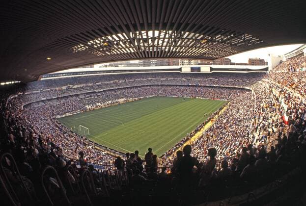 1 Jahr bis WM 2022: Historie, Stadien und Architektur FIFA WM 1982 11.07.1982, Fussball, FIFA WM 1982 in Spanien, Finale, Italien - BRD Deutschland (DFB) (3:1): Estadio Santiago Bernabeu Madrid.