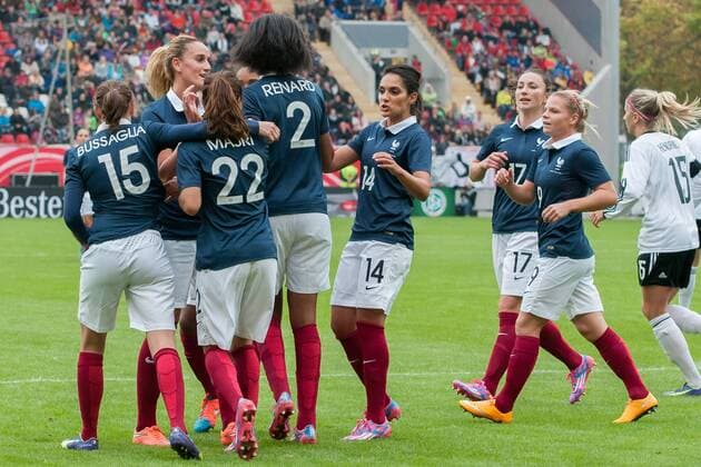 v.li.: Jubel bei Frankreich über das 0:1 mit Torjubel, Jubel, Freude über das Tor, Fussball, Frauen, Freundschaftsspiel, Deutschland - Frankreich, xobx